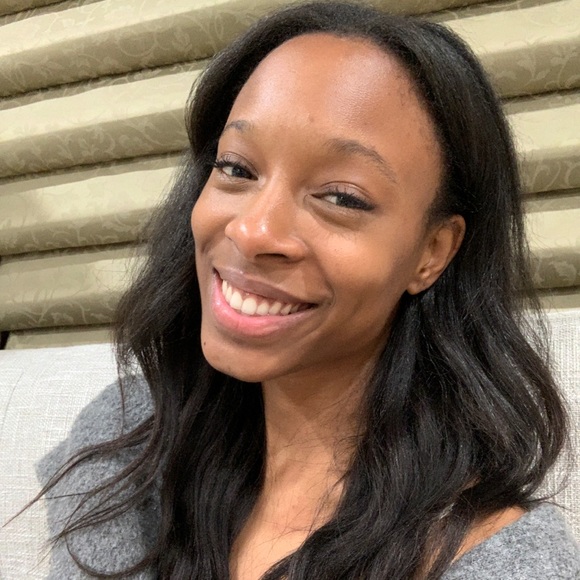 Meet your Posher, Alexis - Picture 1 of 1